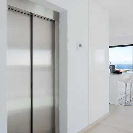 펜션 Karat Atico Siam Skies 아데제